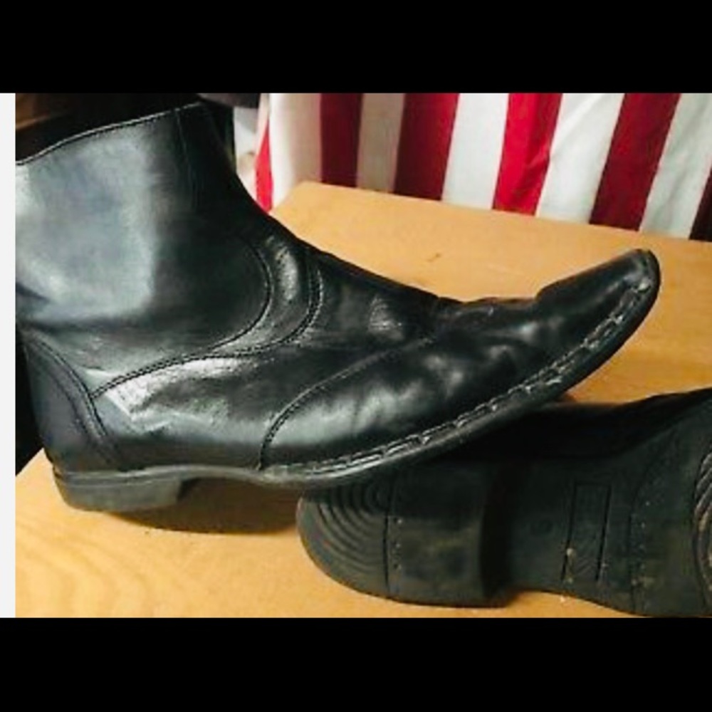 Guess side zip stitched leather ankle boots